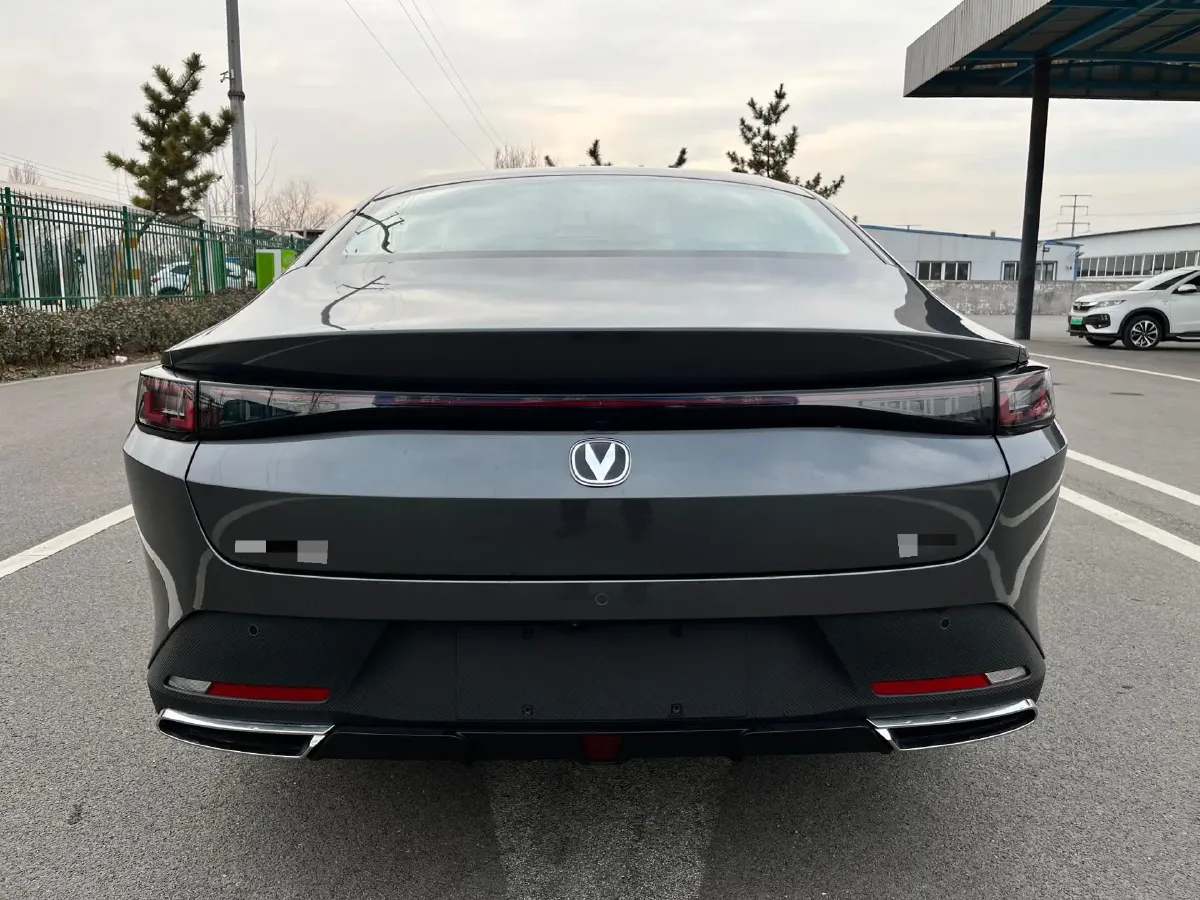 2025 ChangAn EadoPHEV 1.5L 98HP L4 E-CVT PHEV,autocango,china used car exporter,china ev exporter,chinese used car exporter,chinese used ev exporter