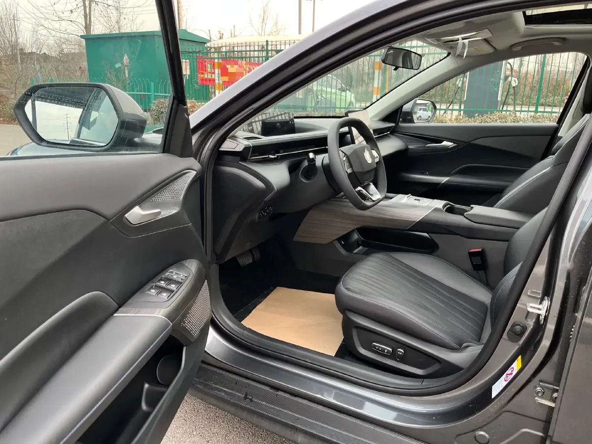 2025 ChangAn EadoPHEV 1.5L 98HP L4 E-CVT PHEV,autocango,china used car exporter,china ev exporter,chinese used car exporter,chinese used ev exporter