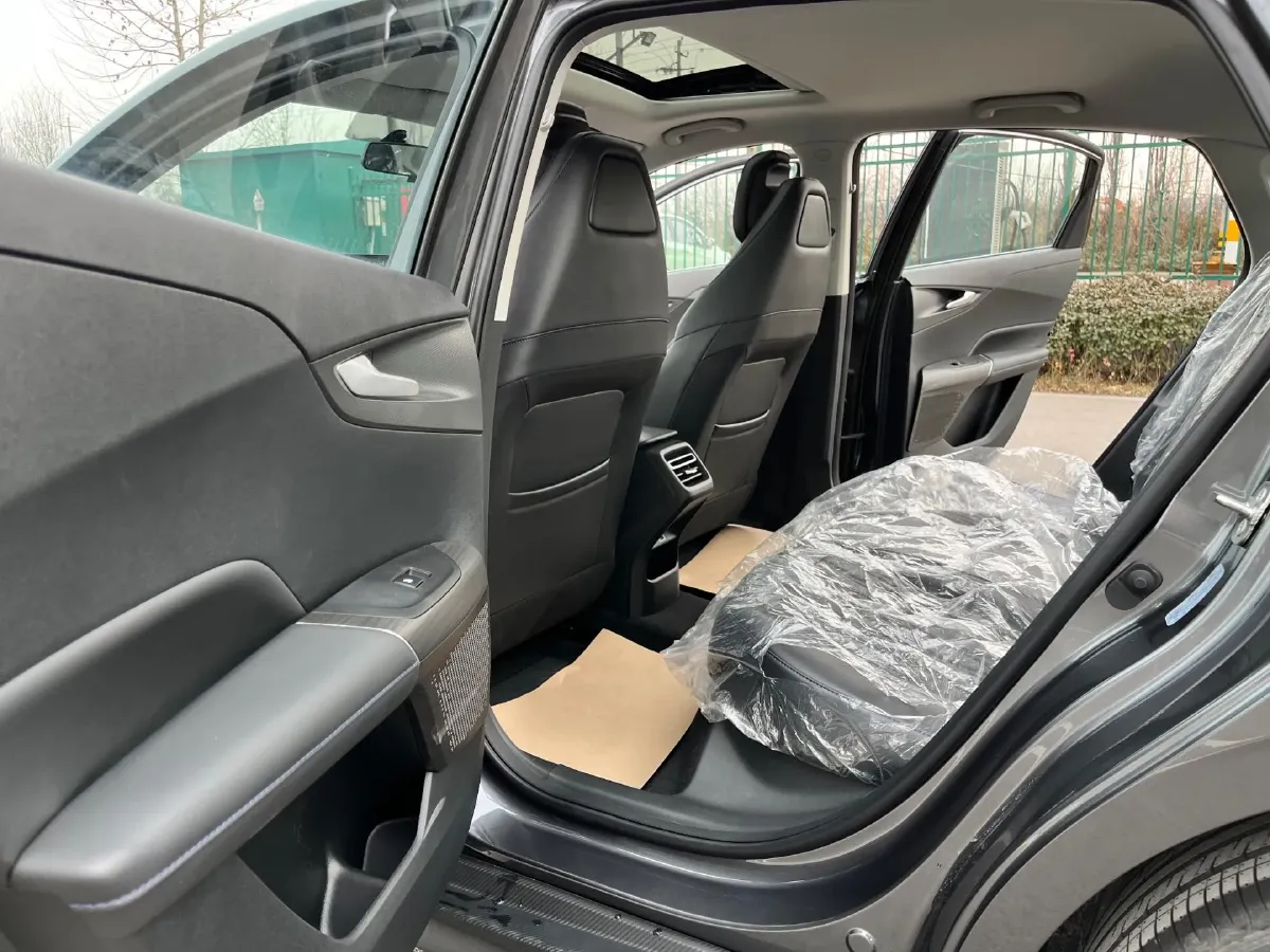 2025 ChangAn EadoPHEV 1.5L 98HP L4 E-CVT PHEV,autocango,china used car exporter,china ev exporter,chinese used car exporter,chinese used ev exporter