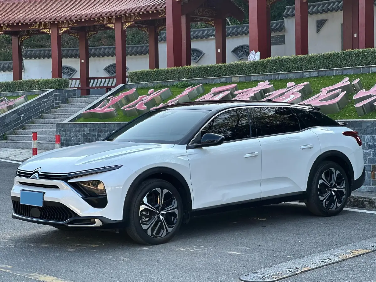 2022 Citroen C5 X 1.6T 175HP L4 8AT