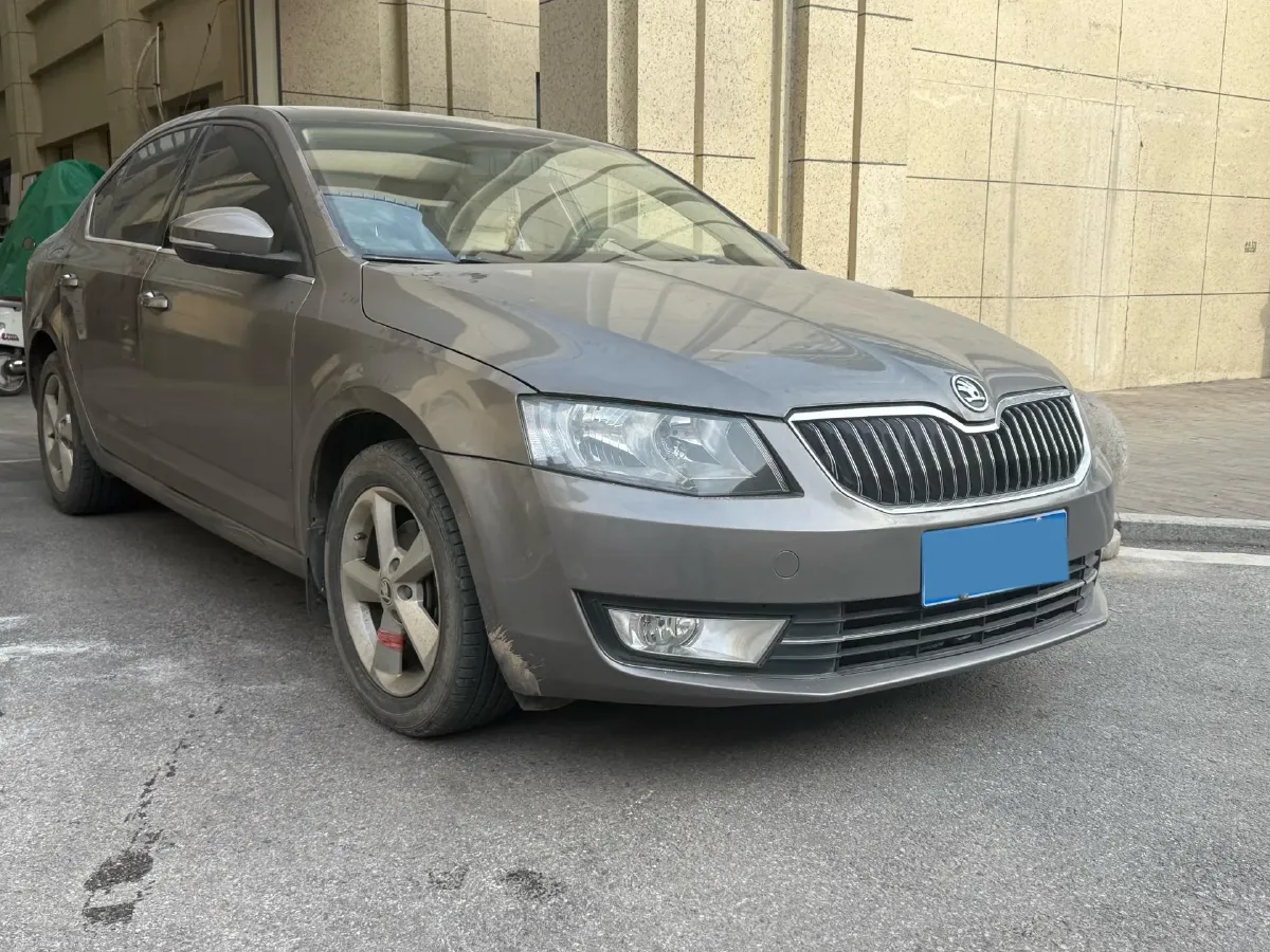 2015 Skoda Octavia 1.6L 110HP L4 6AT,autocango,china used car exporter,china ev exporter,chinese used car exporter,chinese used ev exporter
