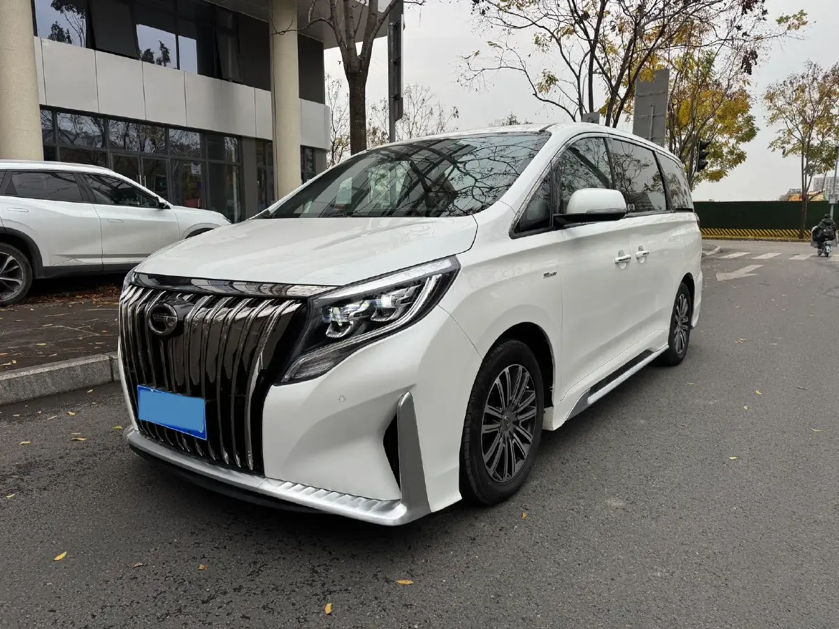 2021 GAC Trumpchi M8 2.0T 252HP L4 8AT
