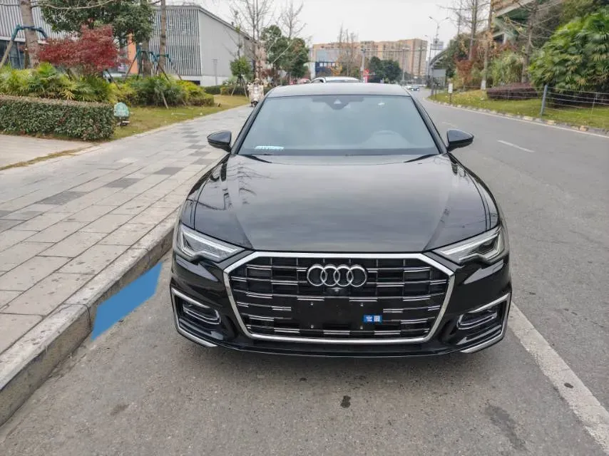 2023 Audi A6L 2.0T 245HP L4 7DCT,autocango,china used car exporter,china ev exporter,chinese used car exporter,chinese used ev exporter