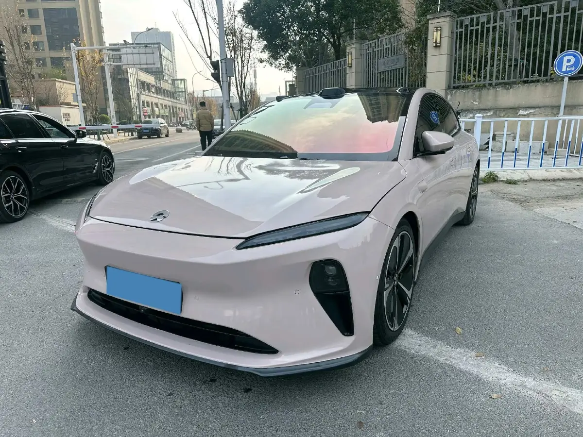 2024 NIO ET5T BEV 75KWH