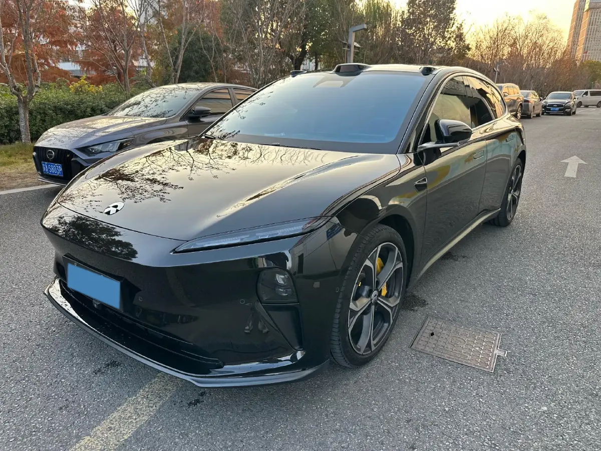 2023 NIO ET5T BEV 75KWH