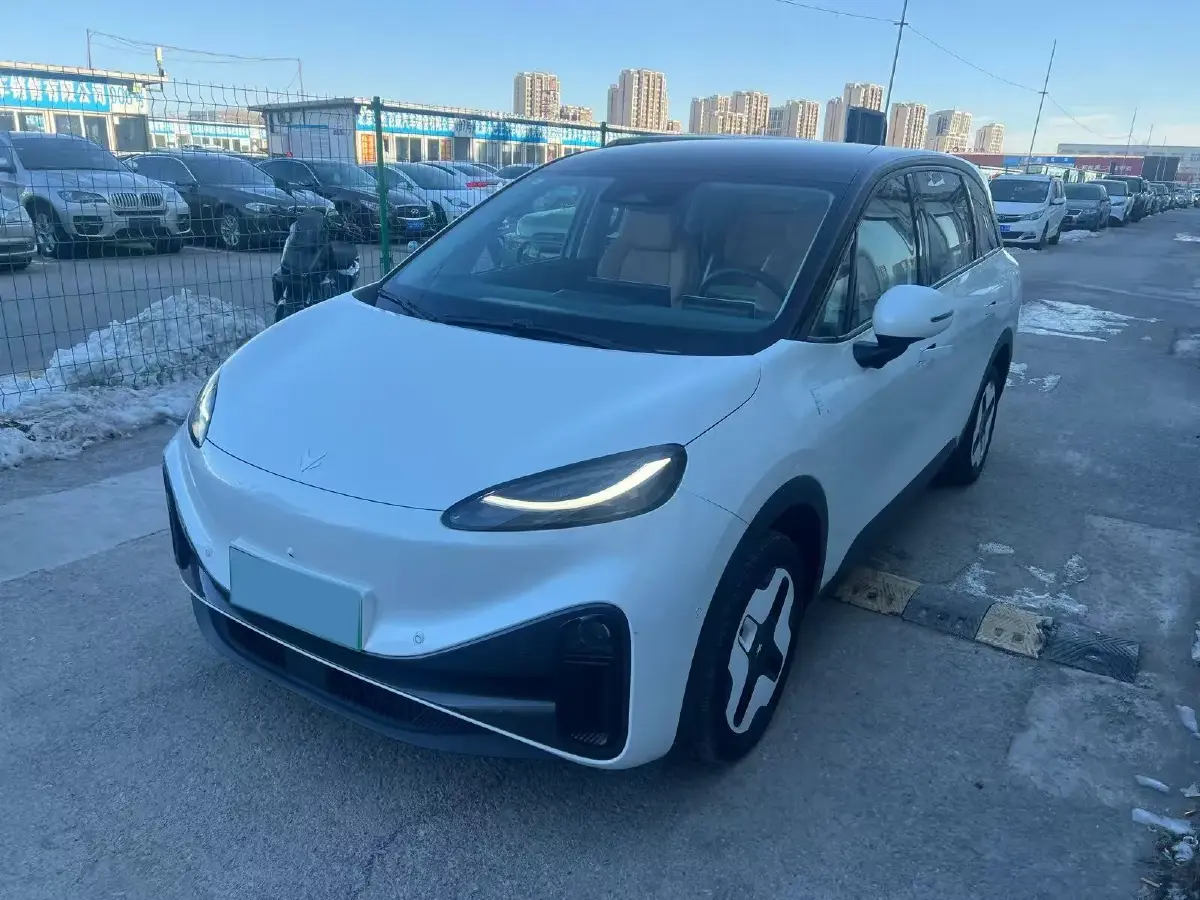 2023 Dongfeng PaLaSuo 2.0T 228HP L4 8AT