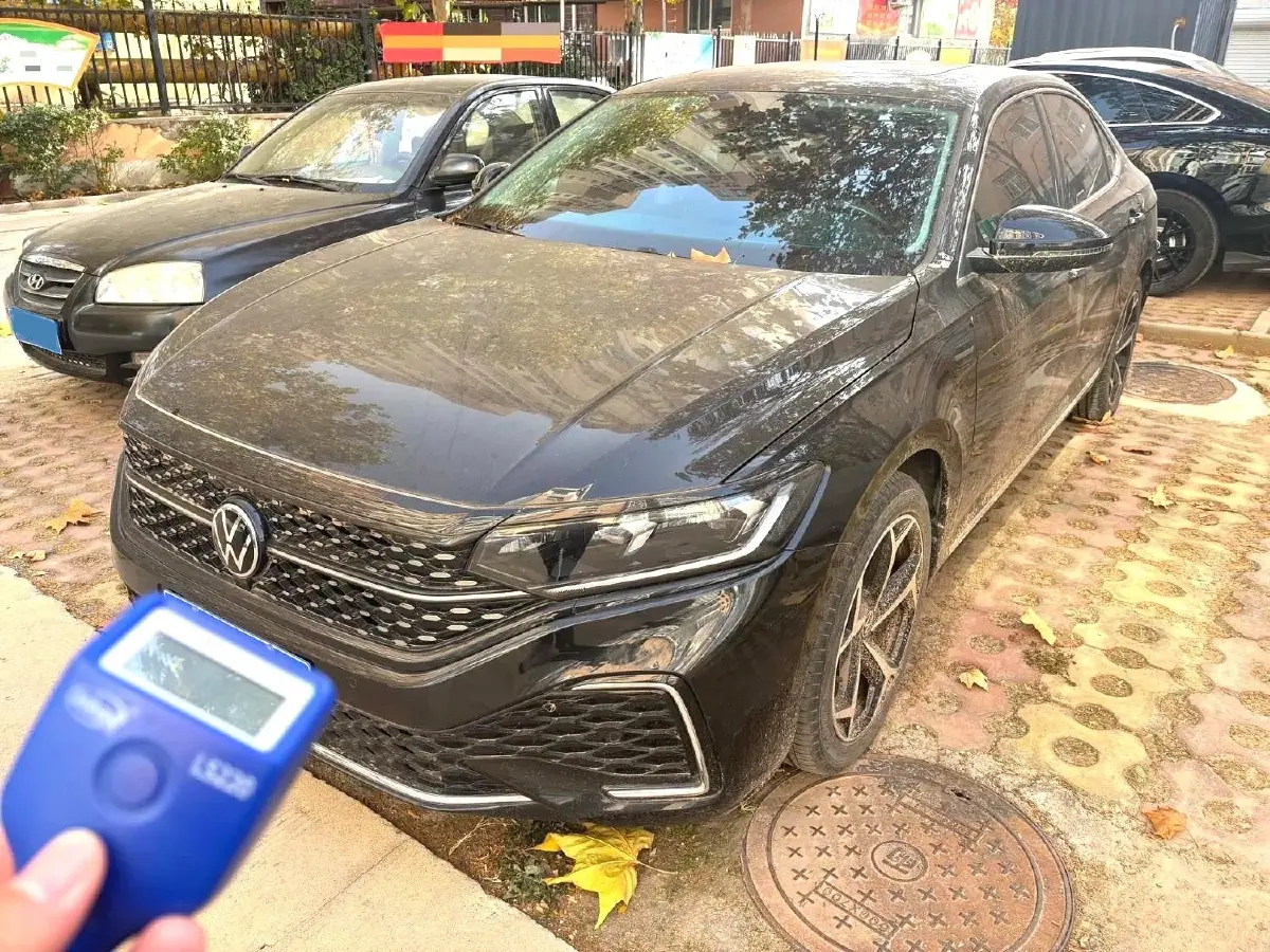 2023 Volkswagen Passat 2.0T 186HP L4 7DCT