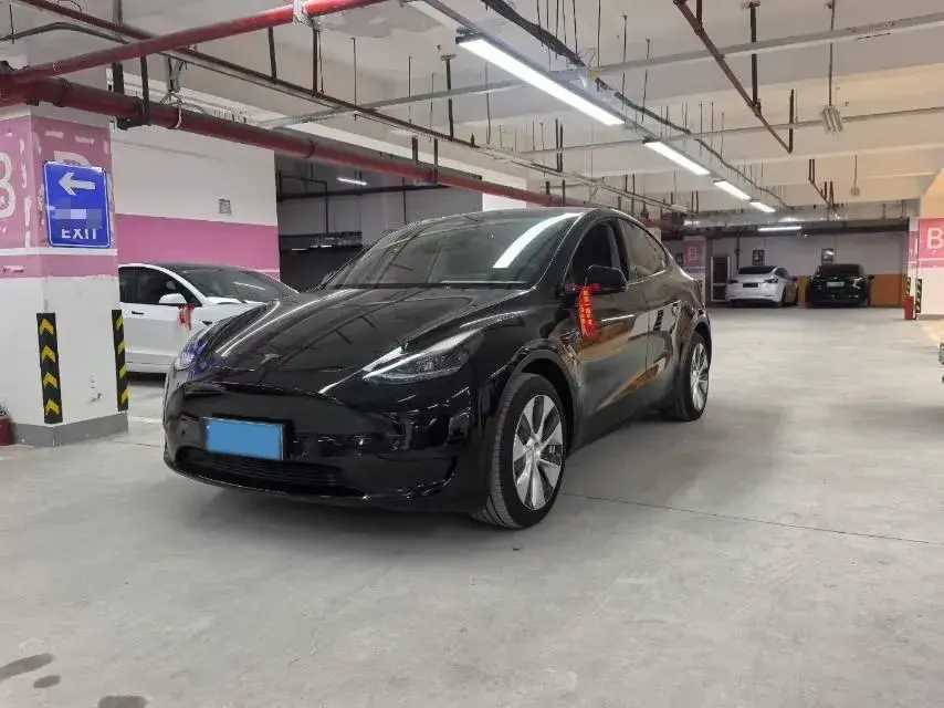 2022 Tesla Model Y BEV 60KWH