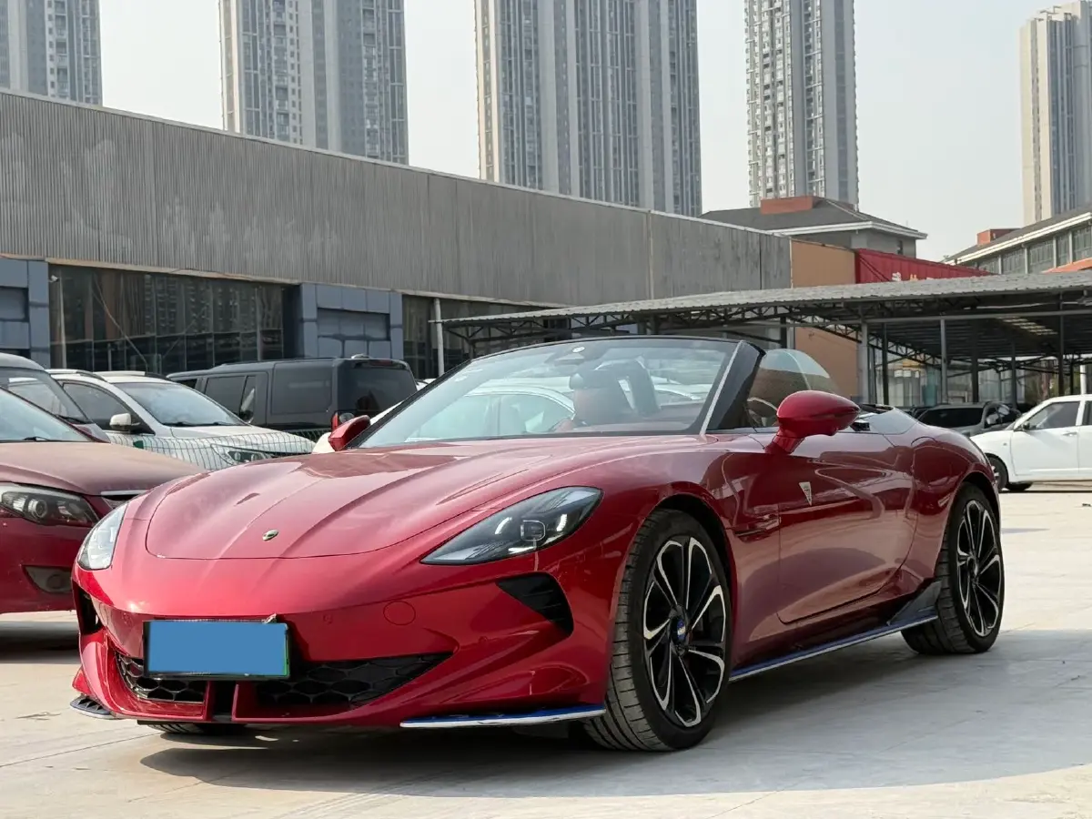 2023 Volvo S60 2.0T 197HP L4 7DCT