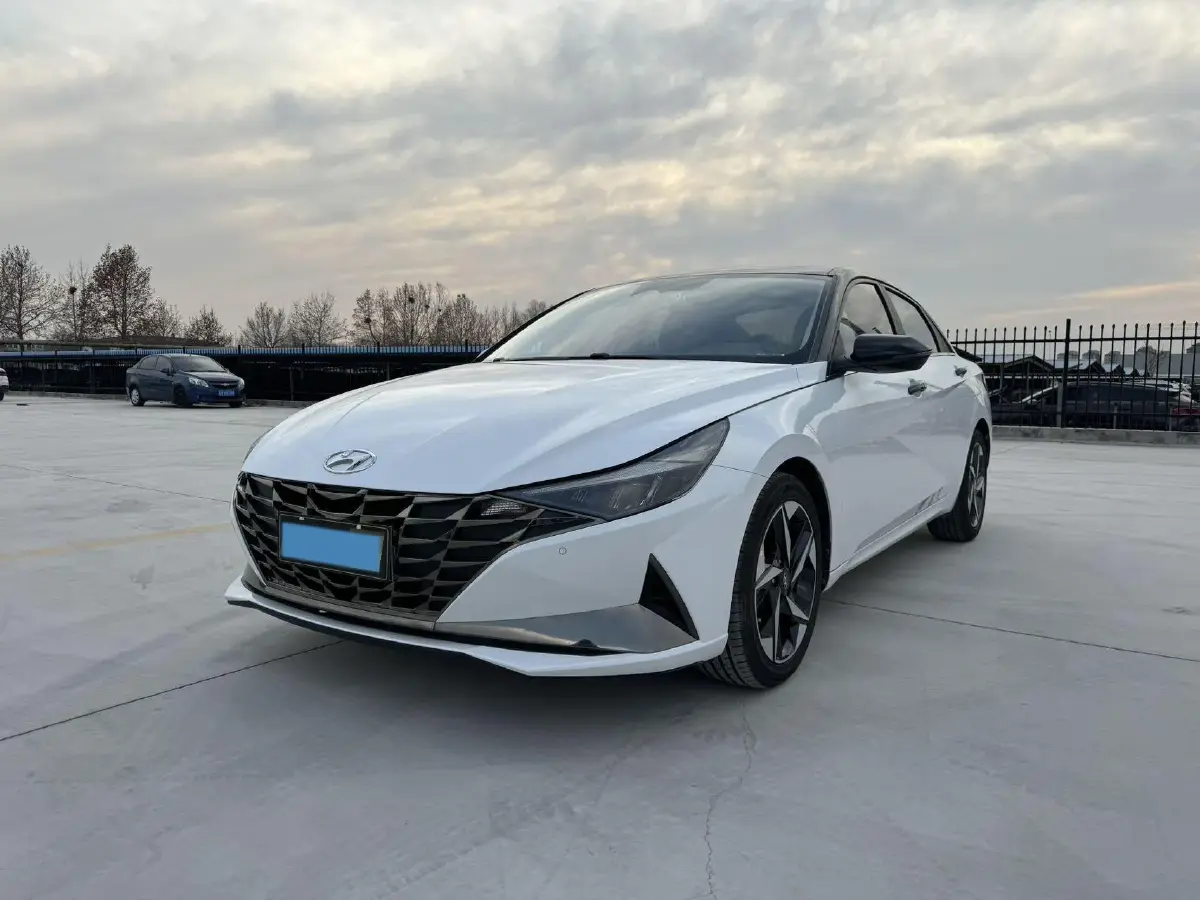 2021 Hyundai Elantra 1.5L 115HP L4 CVT