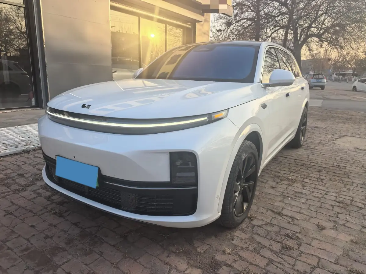 2023 Li L7 Range Extended 154HP REEV 40.9KWH