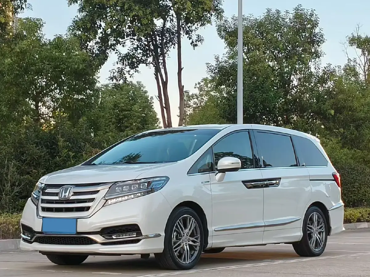 2019 Honda Elysioin 2.0L 146HP L4 E-CVT Hybrid