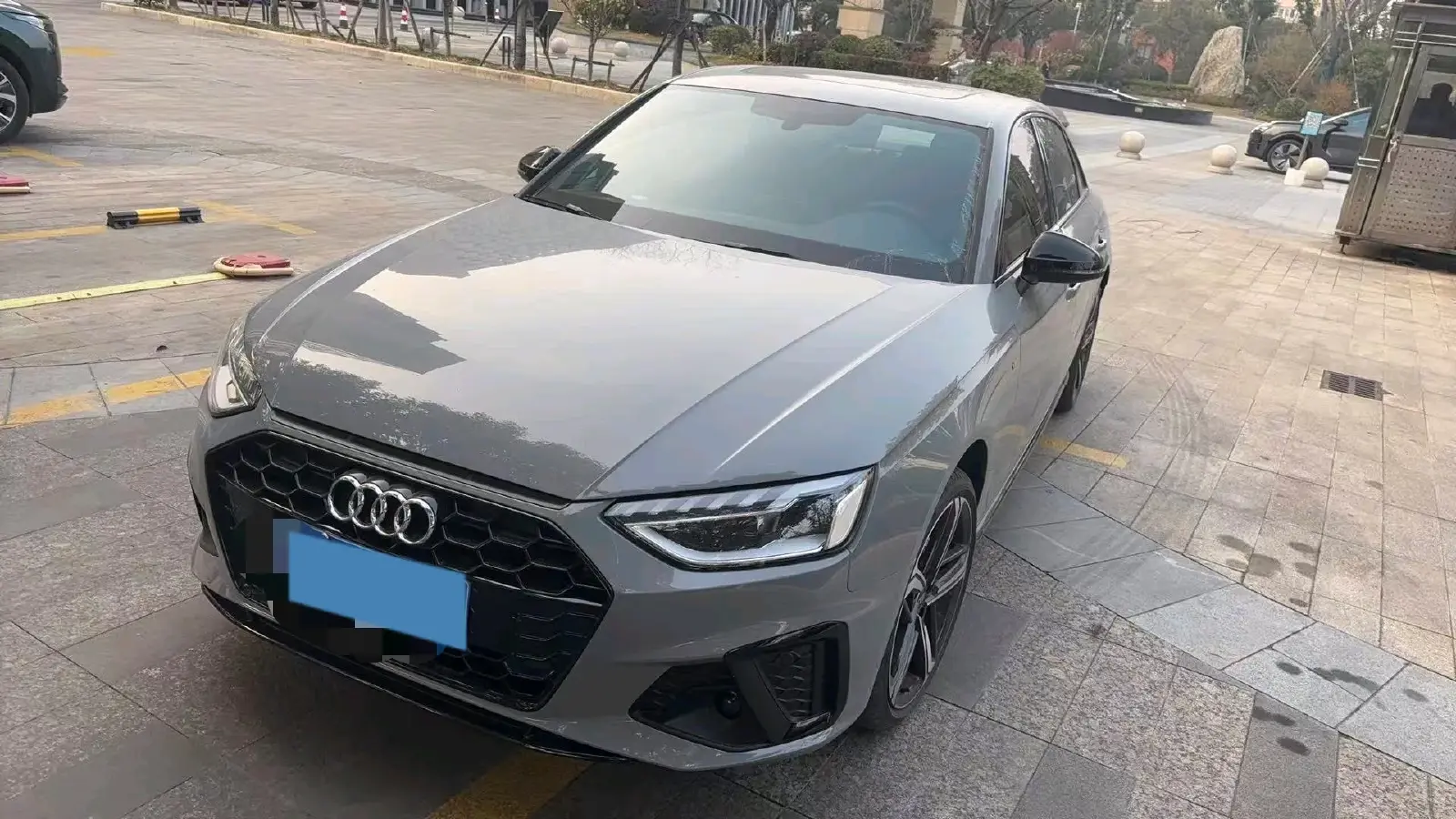 2024 Audi A4L 2.0T 190HP L4 7DCT