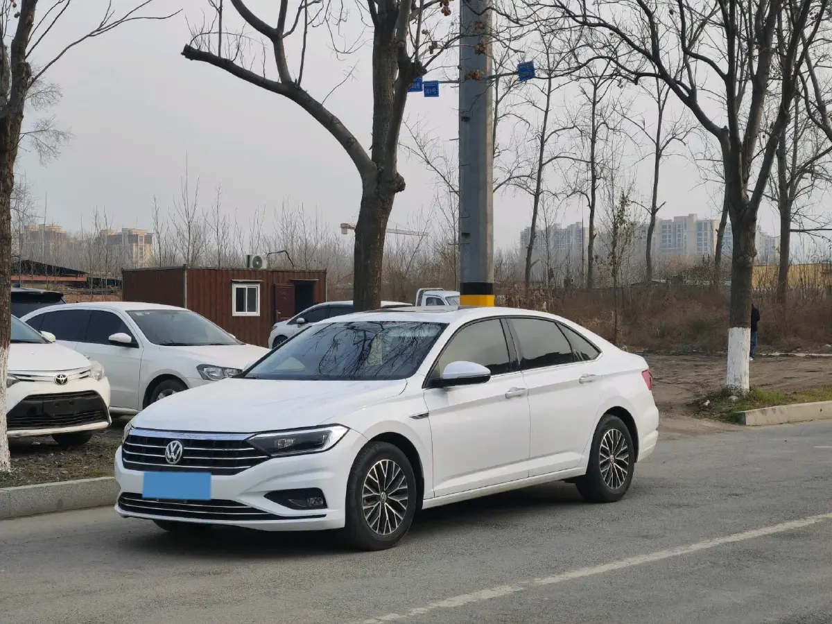 2020 Volkswagen Sagitar 1.4T 150HP L4 7DCT