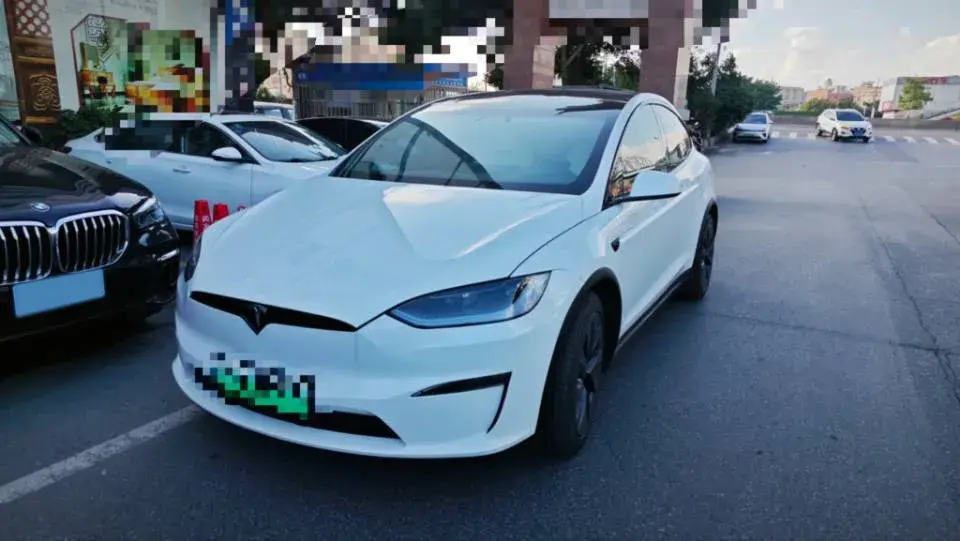 2023 Tesla Model X BEV 100KWH