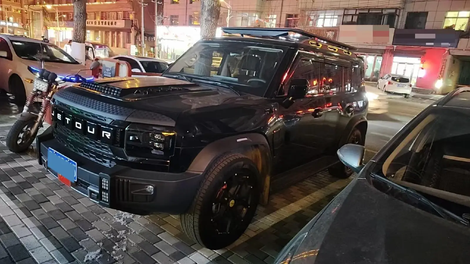 2025 Jetour Traveller 2.0T 254HP L4 7DCT