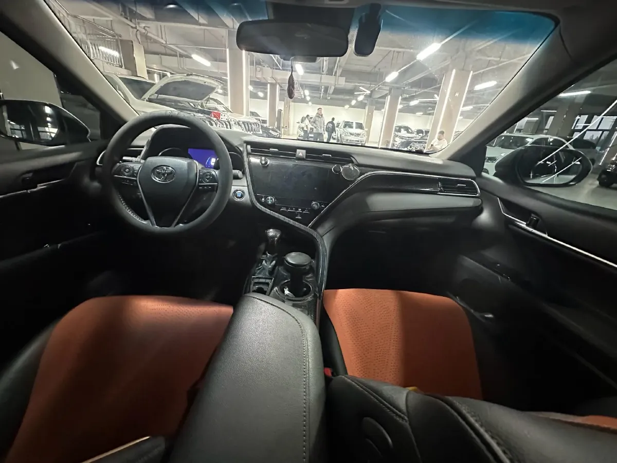 2019 Toyota Camry 2.5L 209HP L4 8AT,autocango,china used car exporter,china ev exporter,chinese used car exporter,chinese used ev exporter