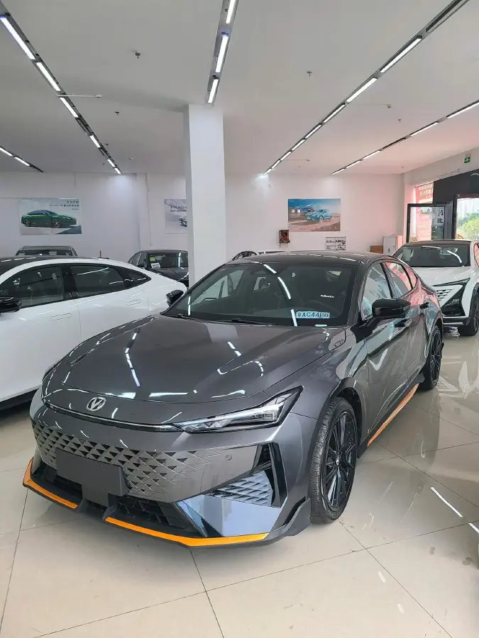 2024 ChangAn UNI-V 1.5T 188HP L4 7DCT