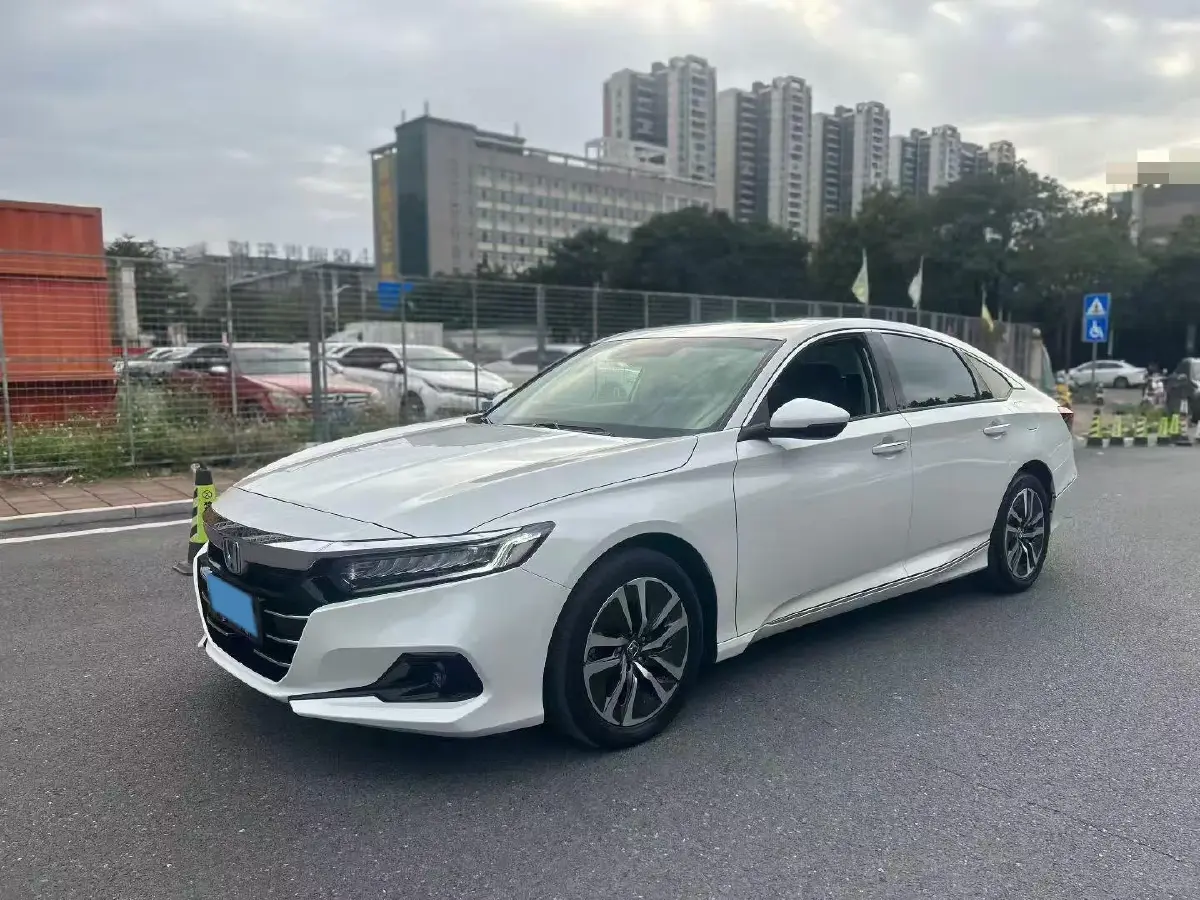 2022 Honda Accord 2.0L 146HP L4 E-CVT Hybrid