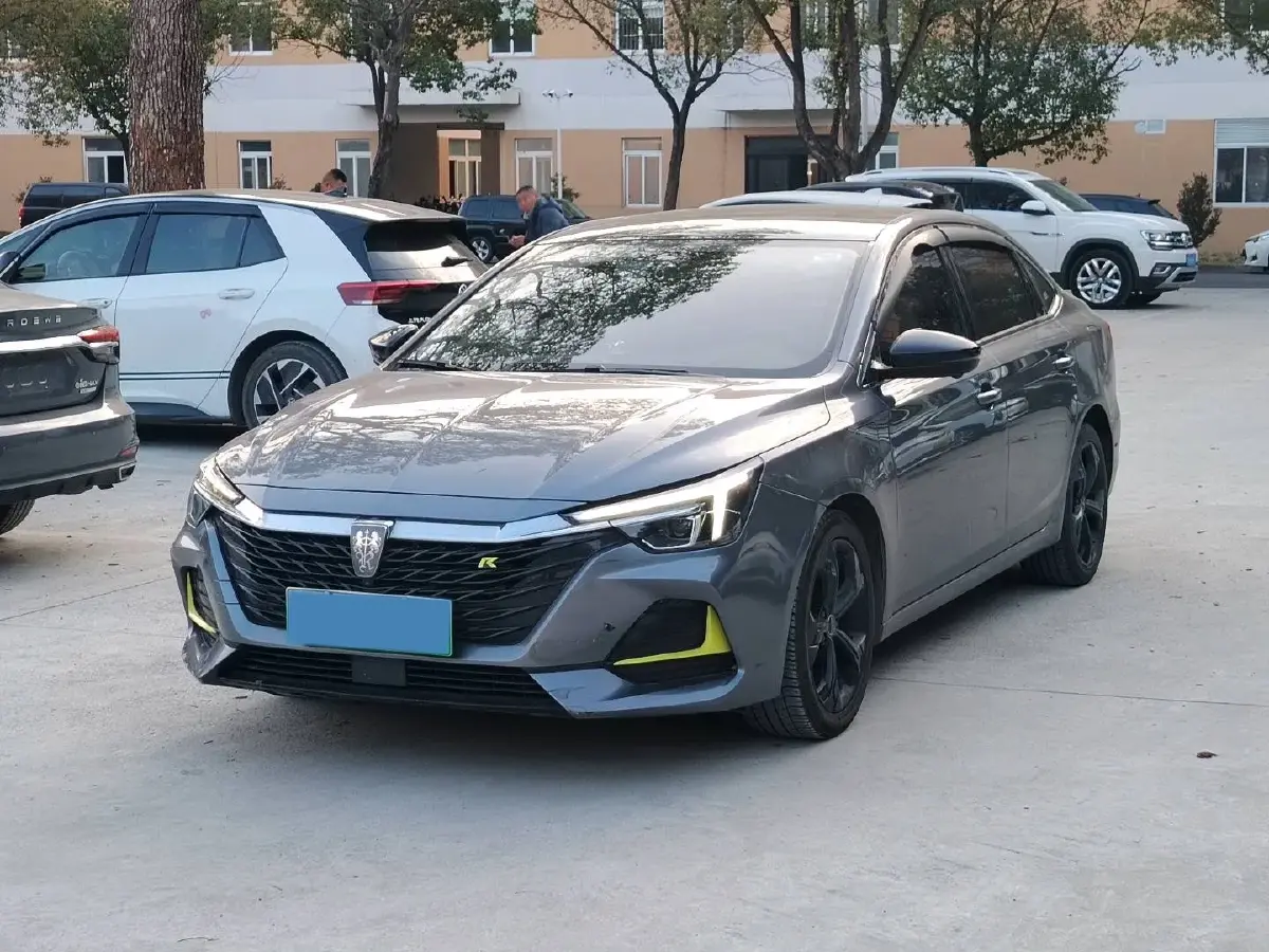 2020 Roewe i6 MAX 1.5T 169HP L4 AMT PHEV