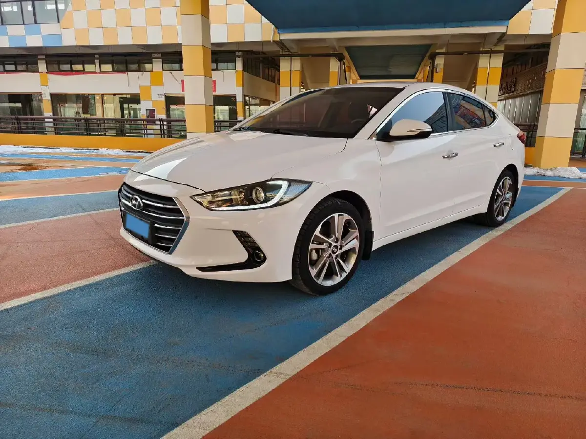 2016 Hyundai Elantra 1.6L 130HP L4 6AT