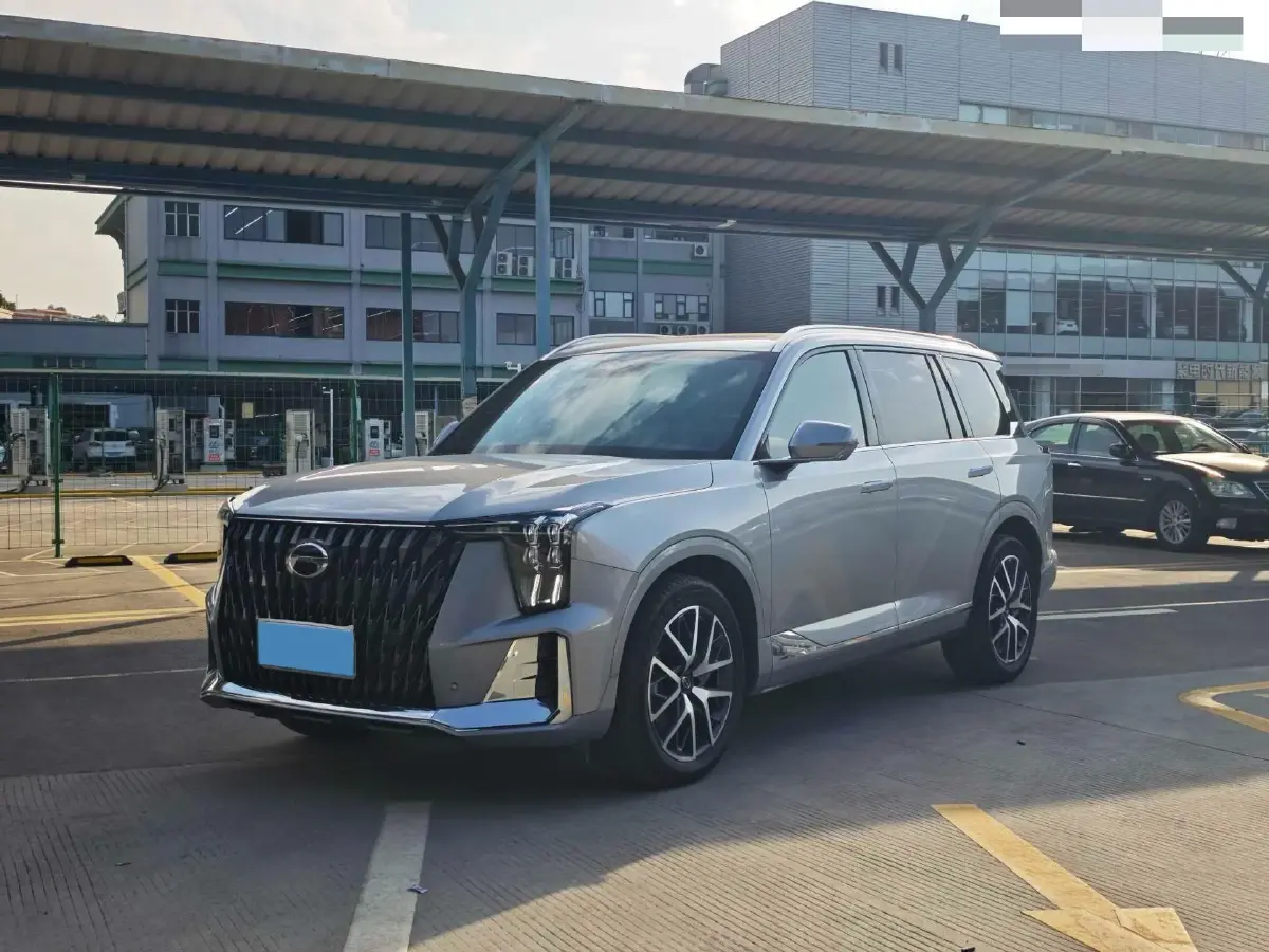 2022 GAC Trumpchi GS8 2.0T 190HP L4 E-CVT Hybrid