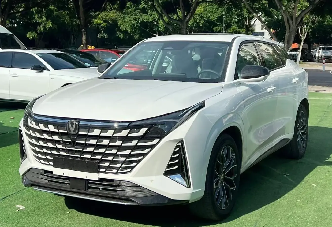 2025 ChangAn UNI-Z 1.5T 188HP L4 7DCT