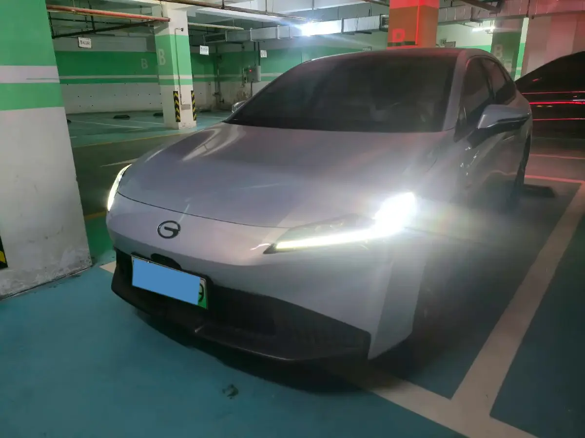 2022 ChangAn Oshan Z6 1.5T 170HP L4 6TCT PHEV 28.4KWH