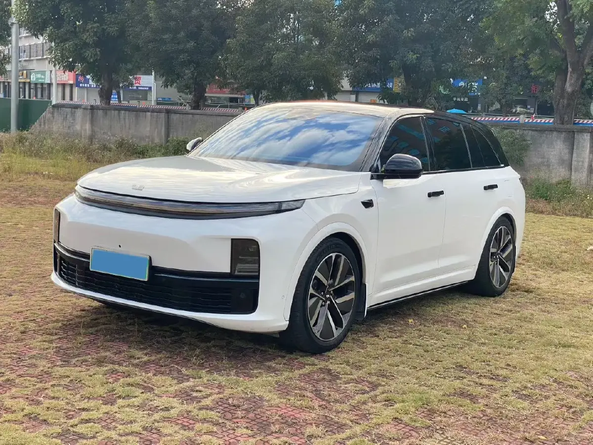 2024 MG Cyberster BEV 64KWH