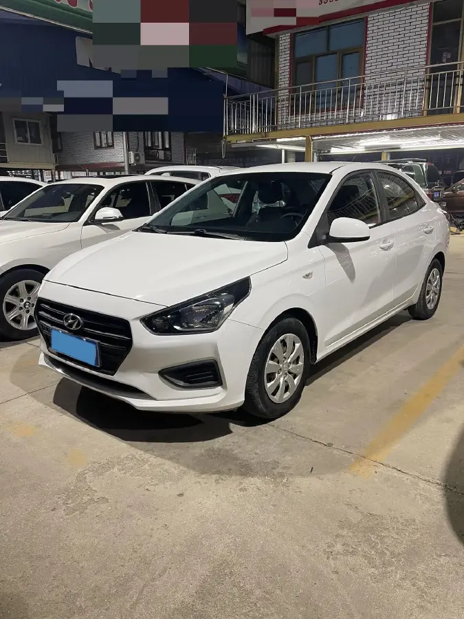 2017 Hyundai Reina 1.4L 95HP L4 5MT