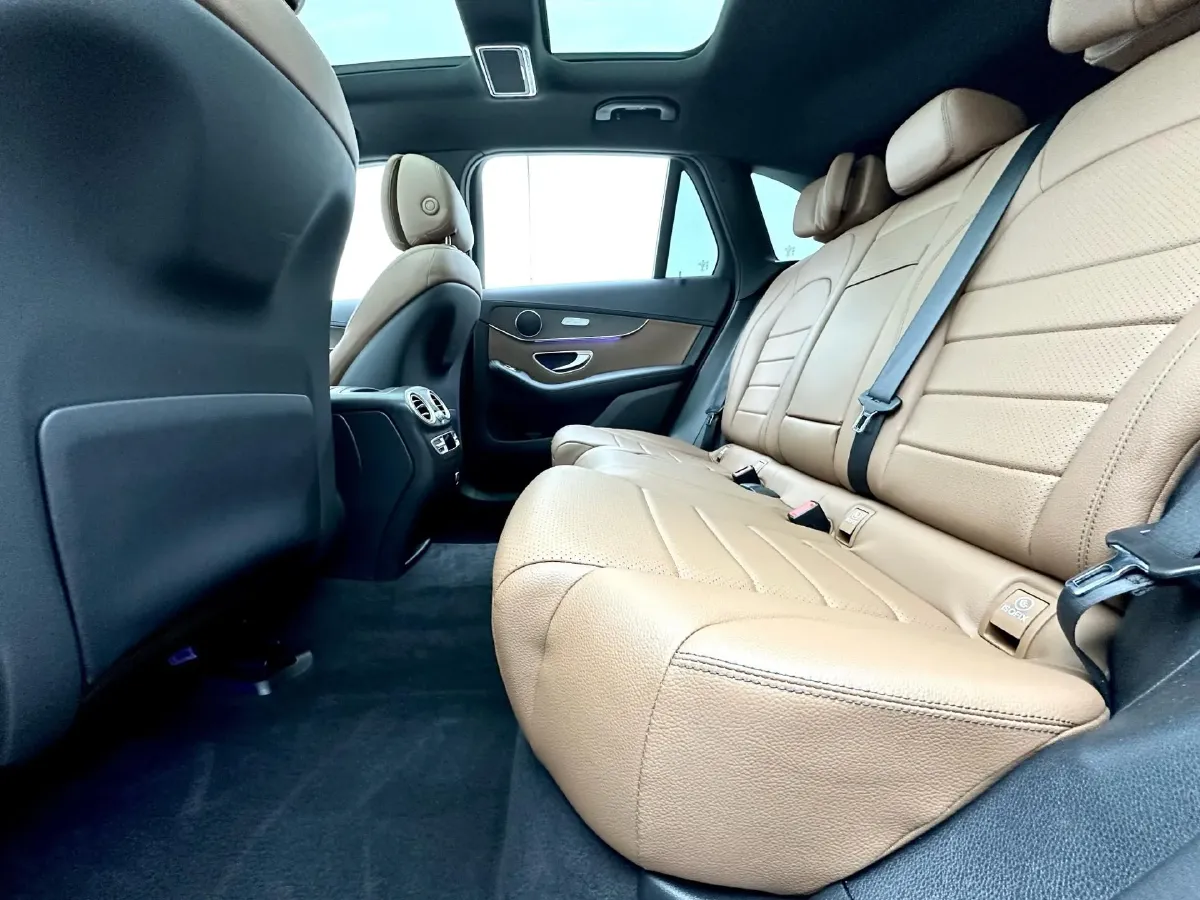 2022 Mercedes-Benz GLC Class 2.0T 258HP L4 9AT,autocango,china used car exporter,china ev exporter,chinese used car exporter,chinese used ev exporter