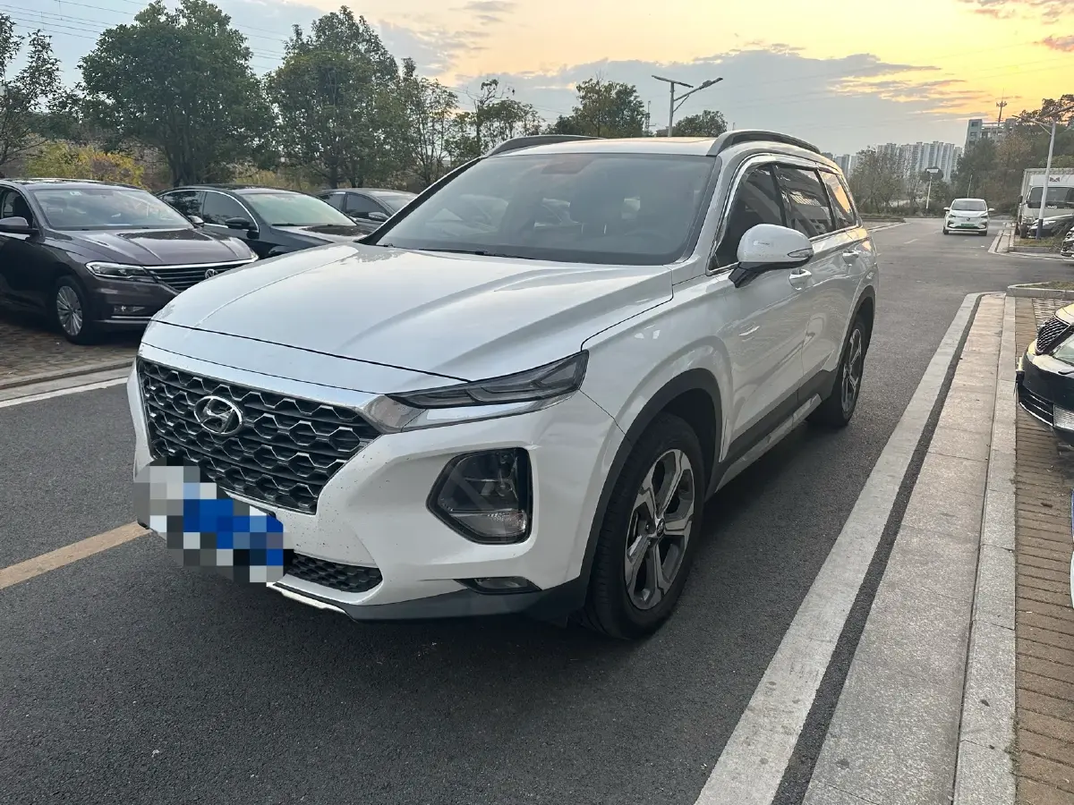 2021 Toyota RAV4 2.5L 178HP L4 E-CVT Hybrid