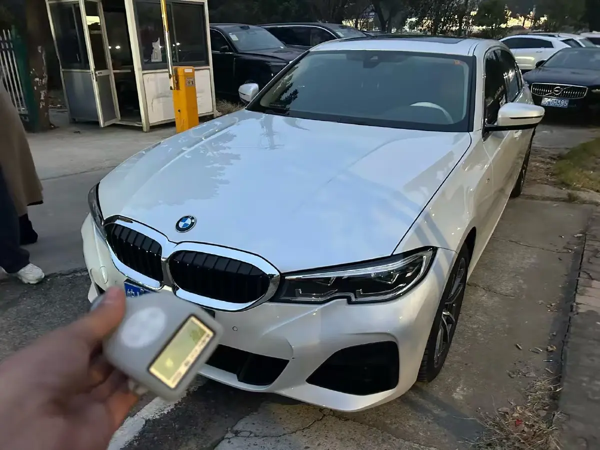 2022 BMW 3 Series 2.0T 184HP L4 8AT