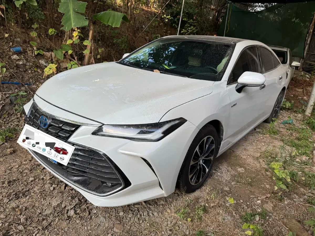 2023 Toyota Avalon 2.5L 178HP L4 E-CVT Hybrid
