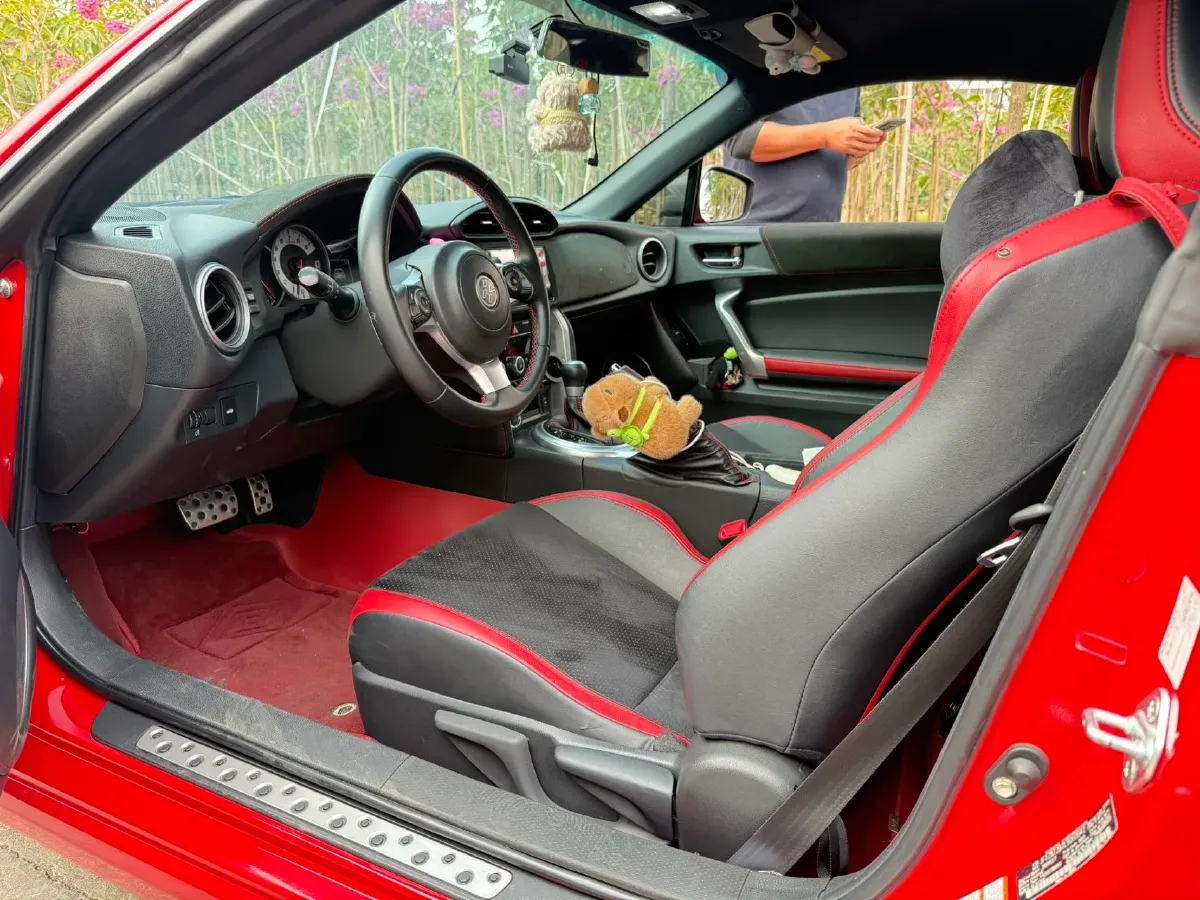 2019 Toyota 86 2.0L 200HP H4 6AT,autocango,china used car exporter,china ev exporter,chinese used car exporter,chinese used ev exporter