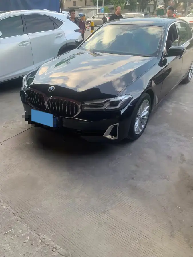 2021 BMW 5 Series 2.0T 184HP L4 8AT