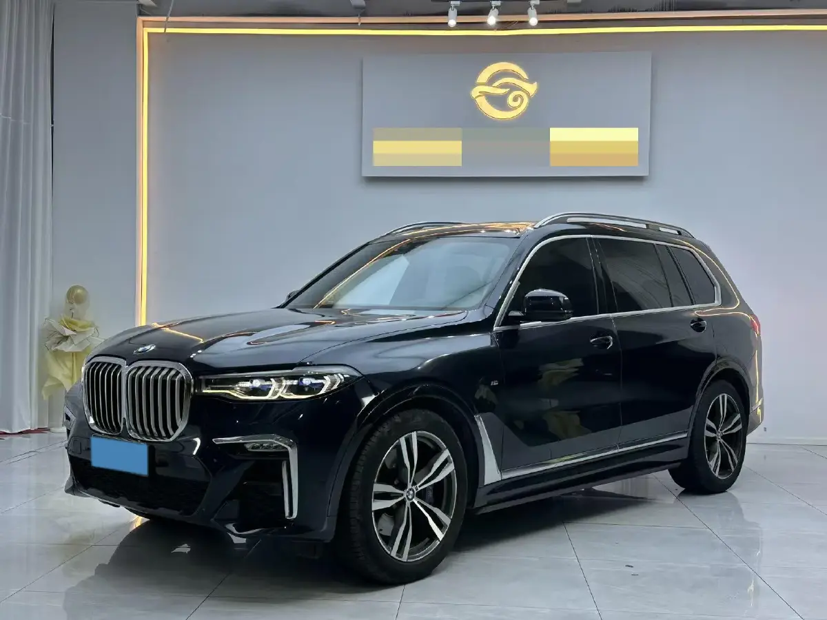 2022 BMW X7 3.0T 340HP L6 8AT