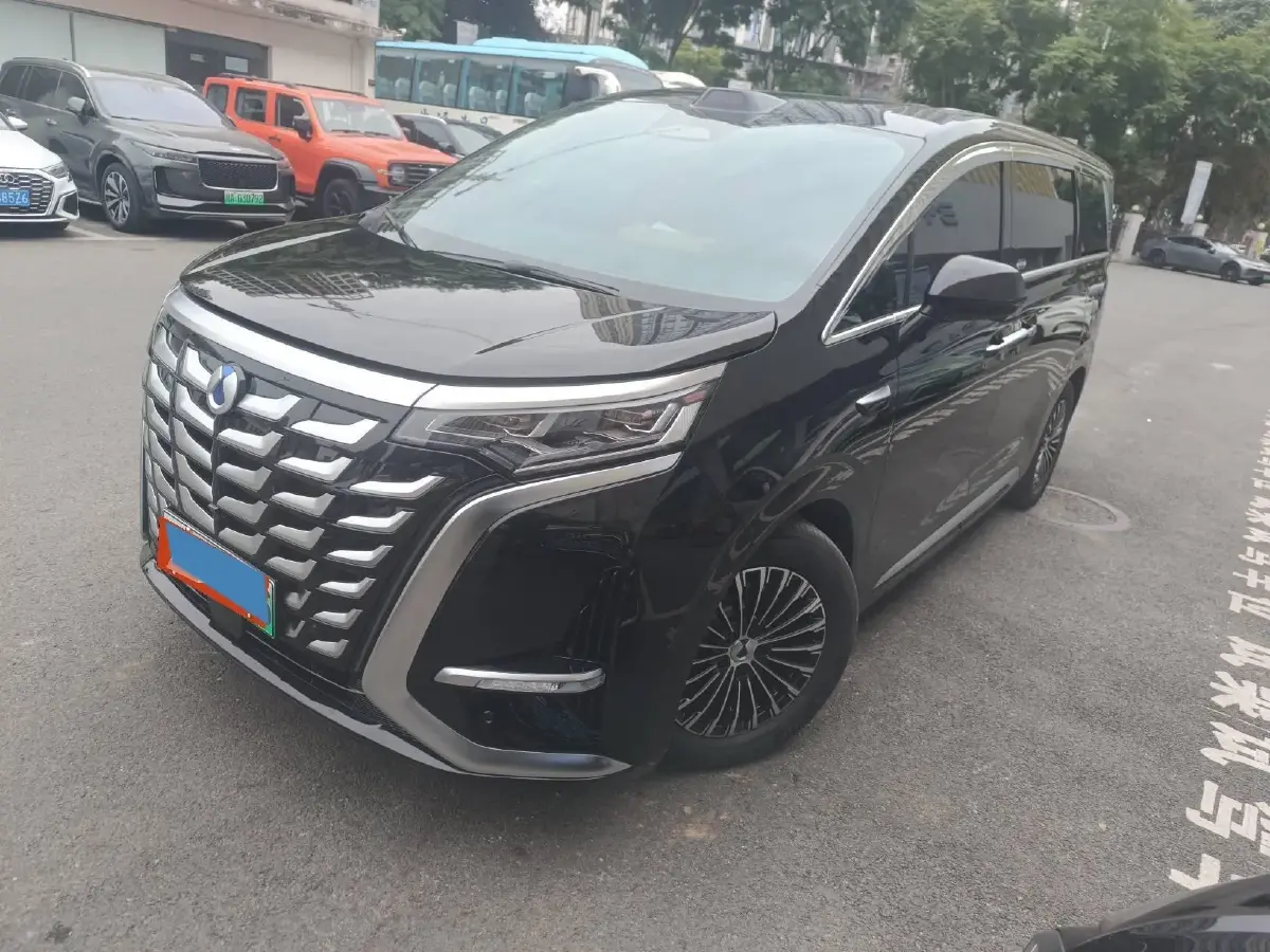 2024 Denza D9 1.5T 139HP L4 E-CVT PHEV 40KWH