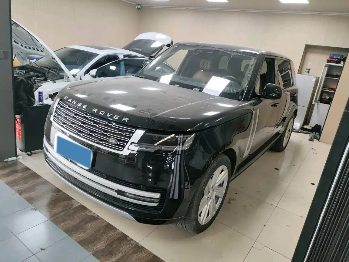 2024 Land Rover Range Rover 3.0T 400HP L6 8AT