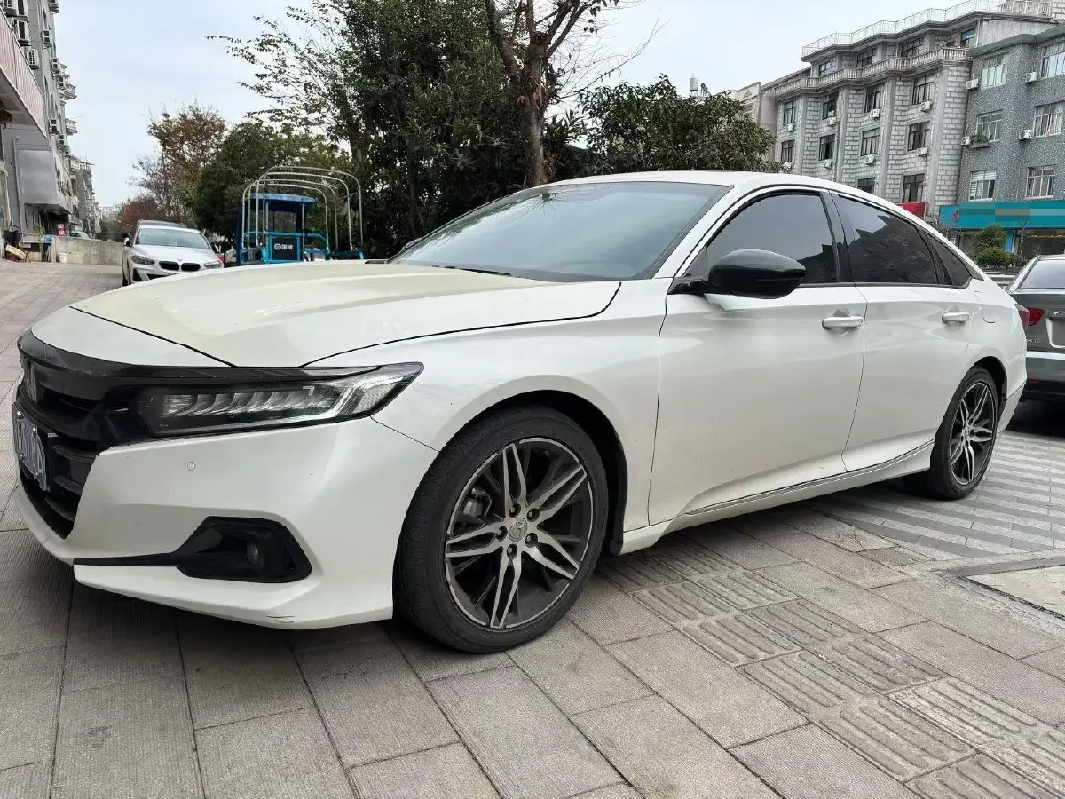 2022 Honda Accord 1.5T 194HP L4 CVT