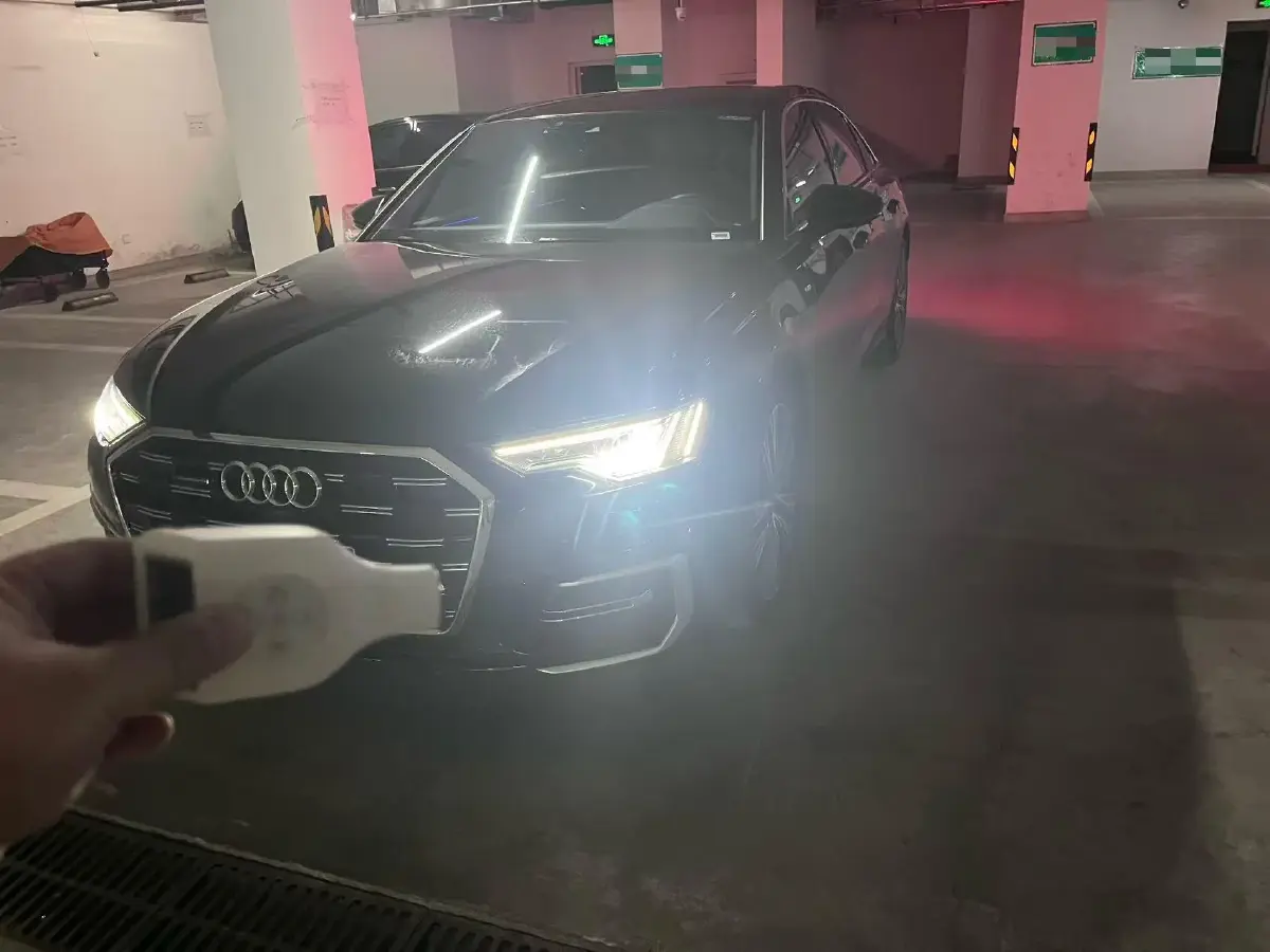 2026 Audi A6L 2.0T 245HP L4 7DCT