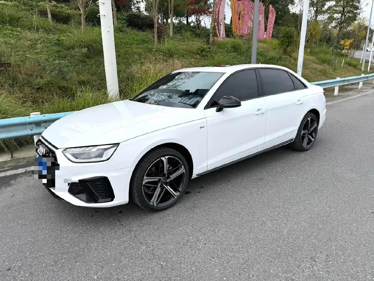 2024 Audi A4L 2.0T 190HP L4 7DCT