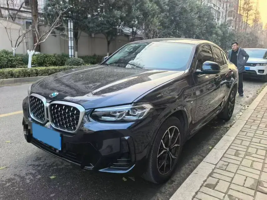 2022 BMW X4 2.0T 245HP L4 8AT