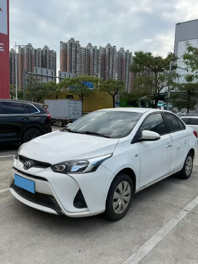 2020 Toyota Yaris L 1.5L 110HP L4 CVT