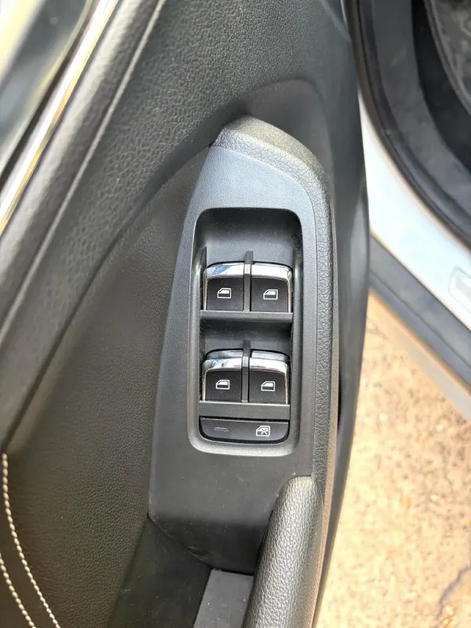 2019 Mitsubishi Eclipse Cross 1.5T 170HP L4 6MT,autocango,china used car exporter,china ev exporter,chinese used car exporter,chinese used ev exporter