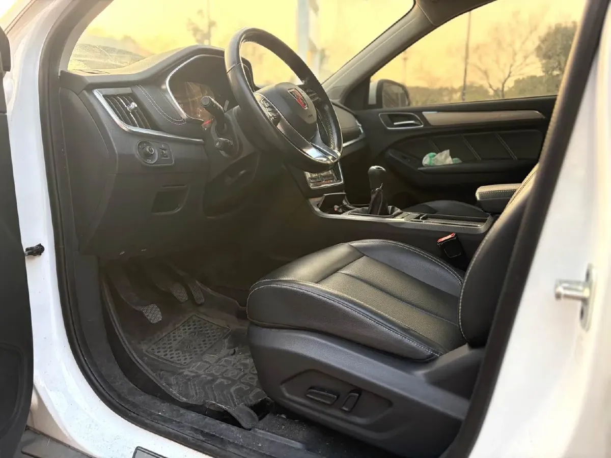 2019 Mitsubishi Eclipse Cross 1.5T 170HP L4 6MT,autocango,china used car exporter,china ev exporter,chinese used car exporter,chinese used ev exporter