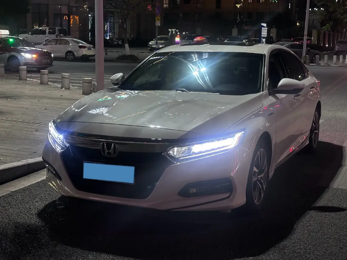 2018 Honda Accord 2.0L 146HP L4 E-CVT Hybrid
