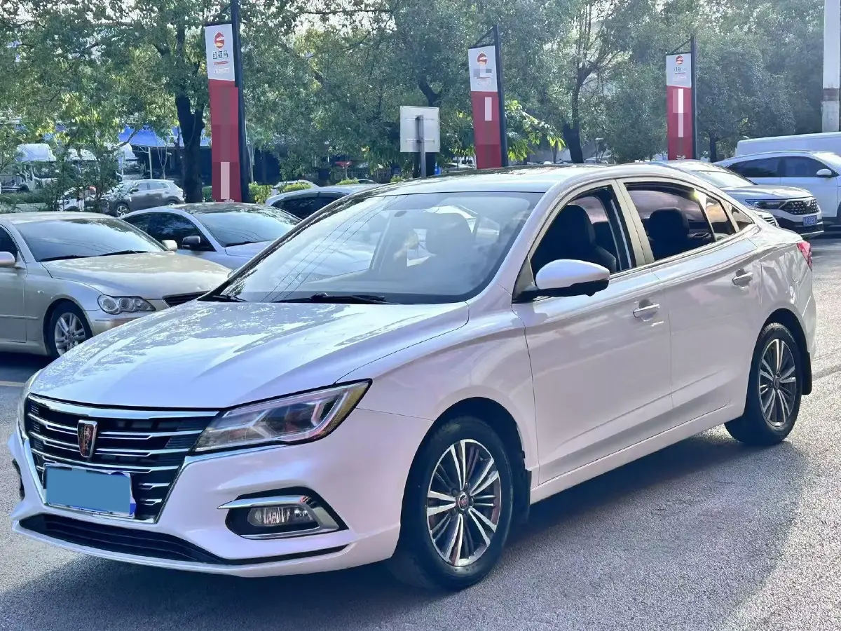 2019 Roewe i5 1.5L 120HP L4 CVT