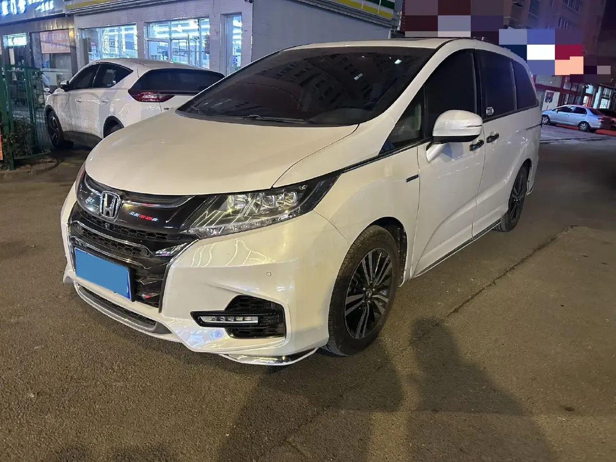 2019 Honda Odyssey 2.0L 146HP L4 E-CVT Hybrid