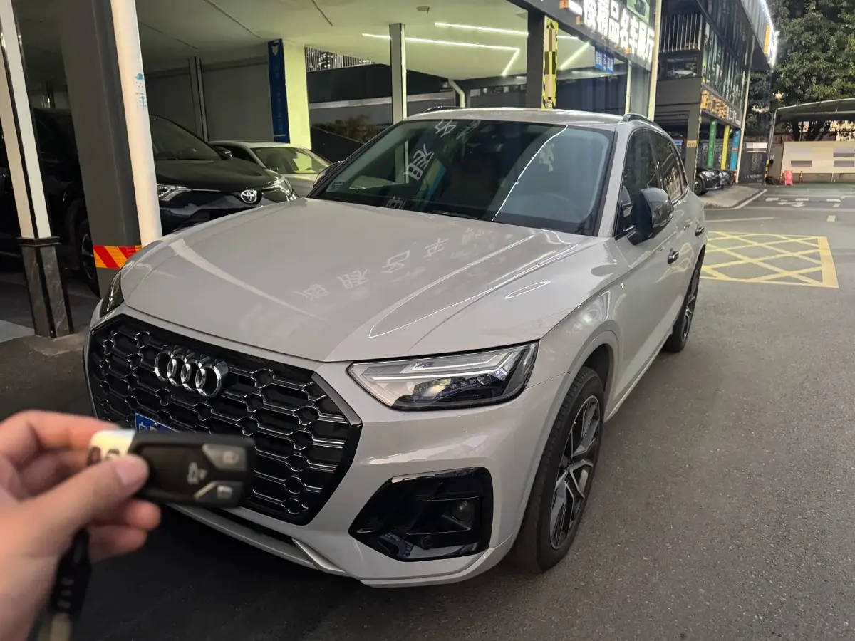 2022 Audi Q5L 2.0T 190HP L4 7DCT